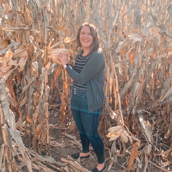 Meet your Posher, Amber - Picture 1 of 4